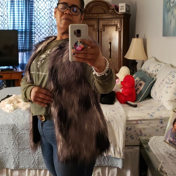 COPY - Fun fur ves. - Picture 2 of 7